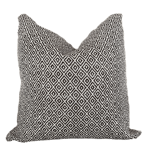 Live & Gather Co. Nicole Pillow Cover Pattern